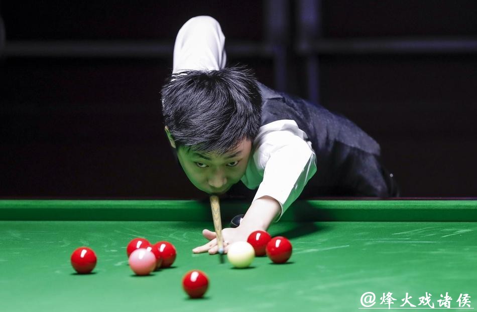 吕昊天、周跃龙通关决胜轮晋级斯诺克英锦赛正赛 吕昊天、周跃龙通关决胜轮晋级斯诺克英锦赛正赛