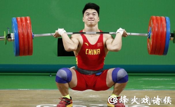 中国举重队集结冬训 以老带新迎接级别调整 中国举重队集结冬训 以老带新迎接级别调整