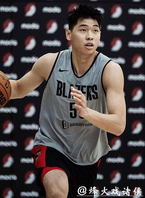 崔永熙：NBA连续训练强度很大 国内球员吃不消